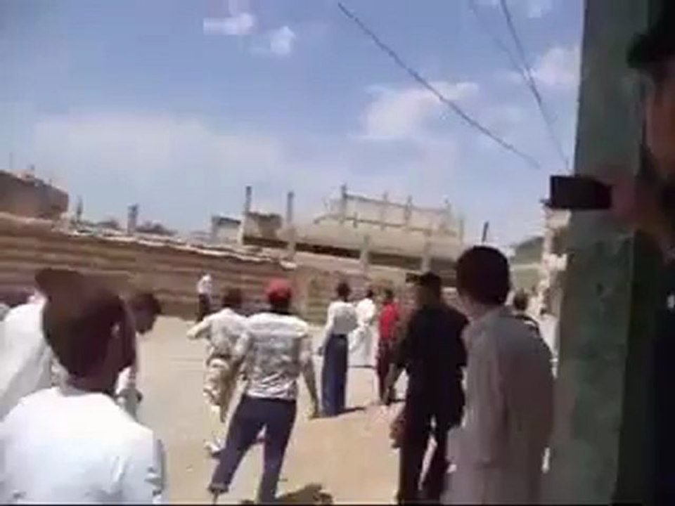 Syria فري برس حمص ديربعلبة جمعة ابطال جامعة حلب 18 5 2012 Homs