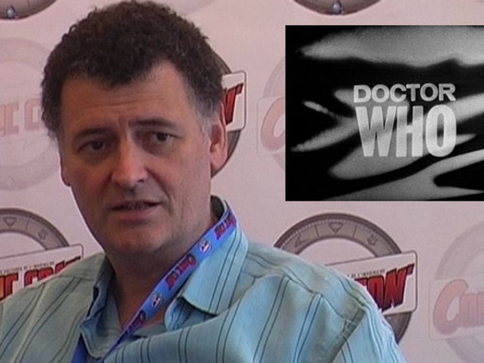 STEVEN MOFFAT parle des génériques de Doctor Who