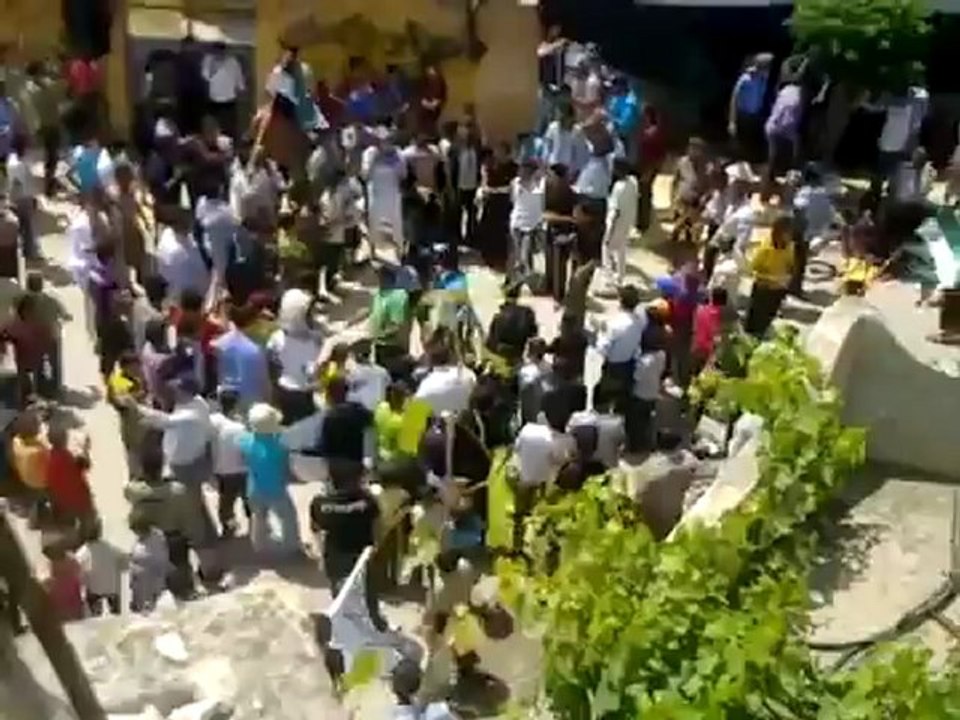 Syria فري برس ريف حلب الاتارب المحتله  جمعه ابطال جامعه حلب 18 5 2012 Aleppo