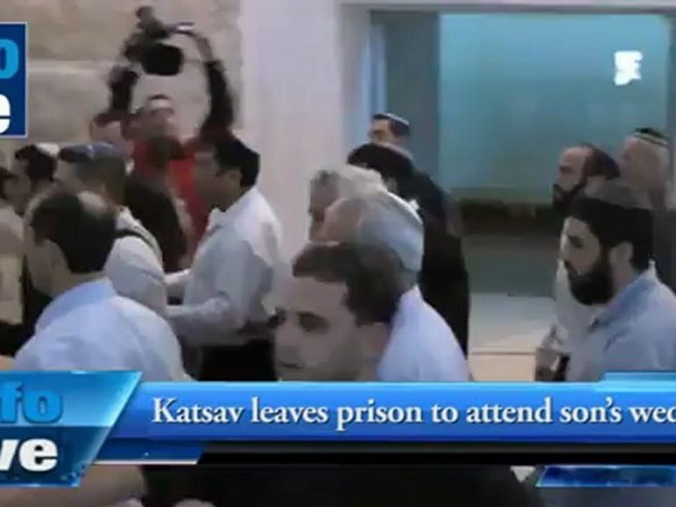 Katsav leaves prison to attend son's wedding