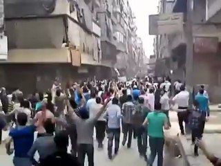 Syria فري برس حلب   صلاح الدين    حشود الأبطال تركض وتخيف الشبيحة 18 5 2012 Aleppo