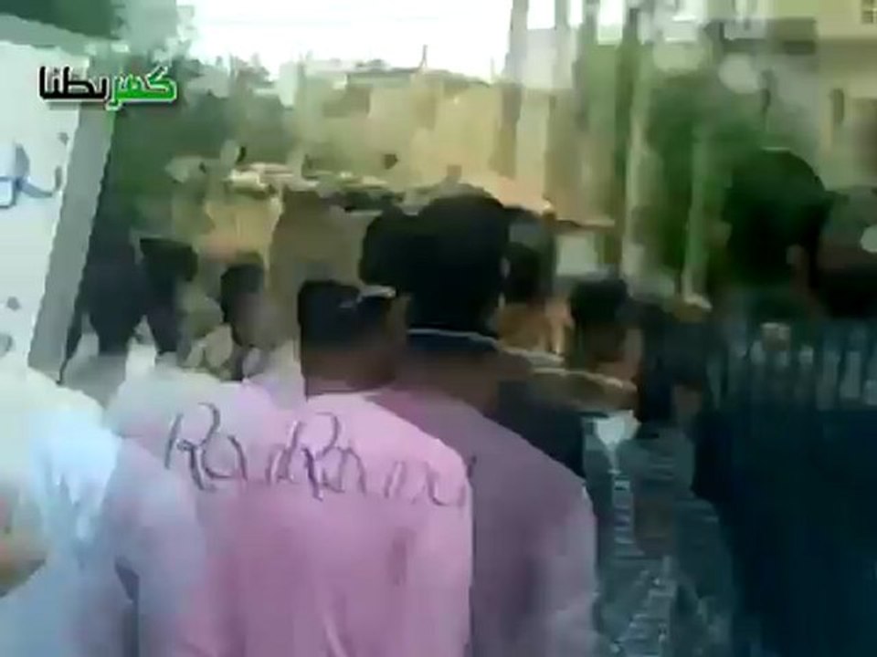 Syria فري برس ريف دمشق كفربطنا   مظاهرة  في جمعة ابطال جامعة حلب 18 5 2012 ج2 Damascus