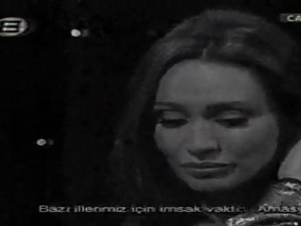 Umut Akyürek £££ İNAN Kİ KİMSE BANA SENİN GİBİ BAKMADI