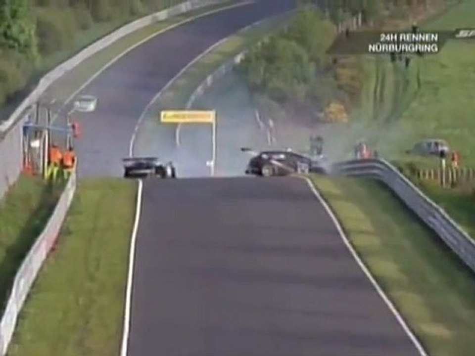 24h Nurburgring 2012 Massive crash Seat Mclaren