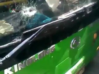 Syria فري برس   ريف دمشق سقبا 19 05 2012 باص للشبيحة تم استهدافه من قبل المنشقين Damascus