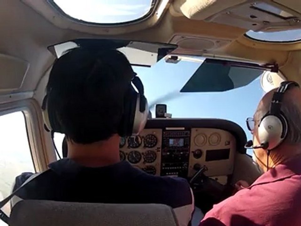 "Quelques manœuvres" annonce l'instructeur (Flight Review / BFR)