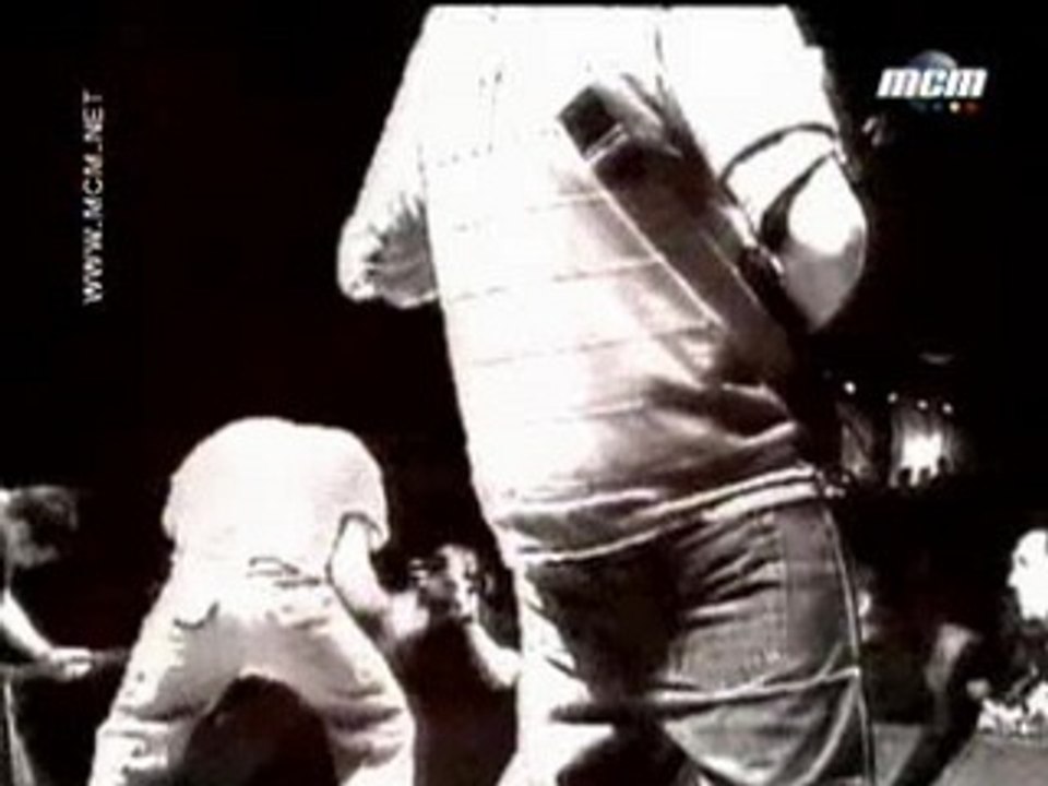 Killswitch Engage - Life To Lifeless