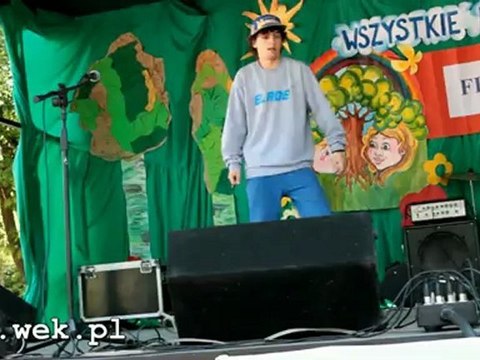 wek.pl: Dawid Ignaczak - występ. Festyn Integracyjny w ZSI we Włocławku - 19.05.2012