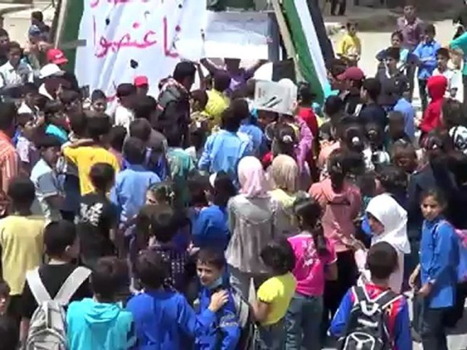 Syria فري برس  درعا أطفال خربة غزالة  أحد التضامن مع محمد الحريري20 5 2012 Daraa