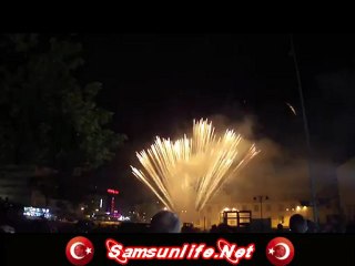 Samsun Işın Karaca Konseri Havai Fişek Gösterisi