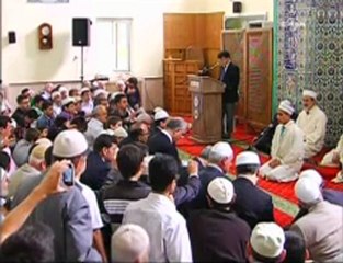 Bülent Arınç kürsüde ağladı