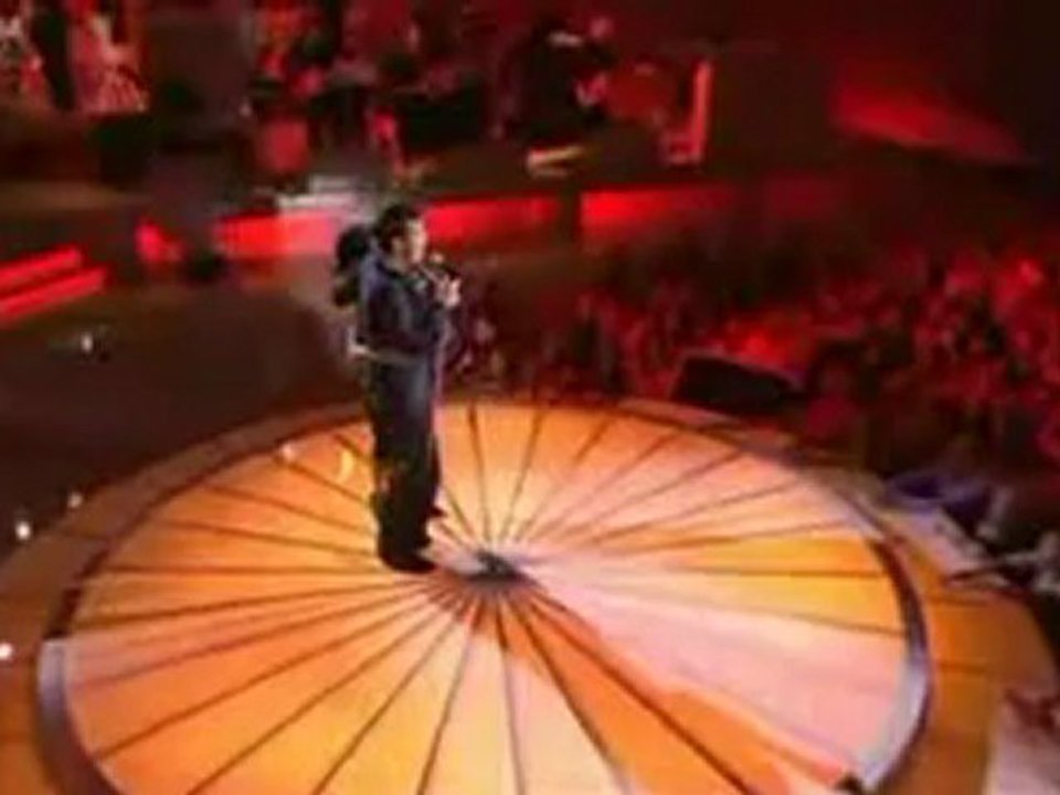 The_Robbie_Williams_Show_(Revolution)