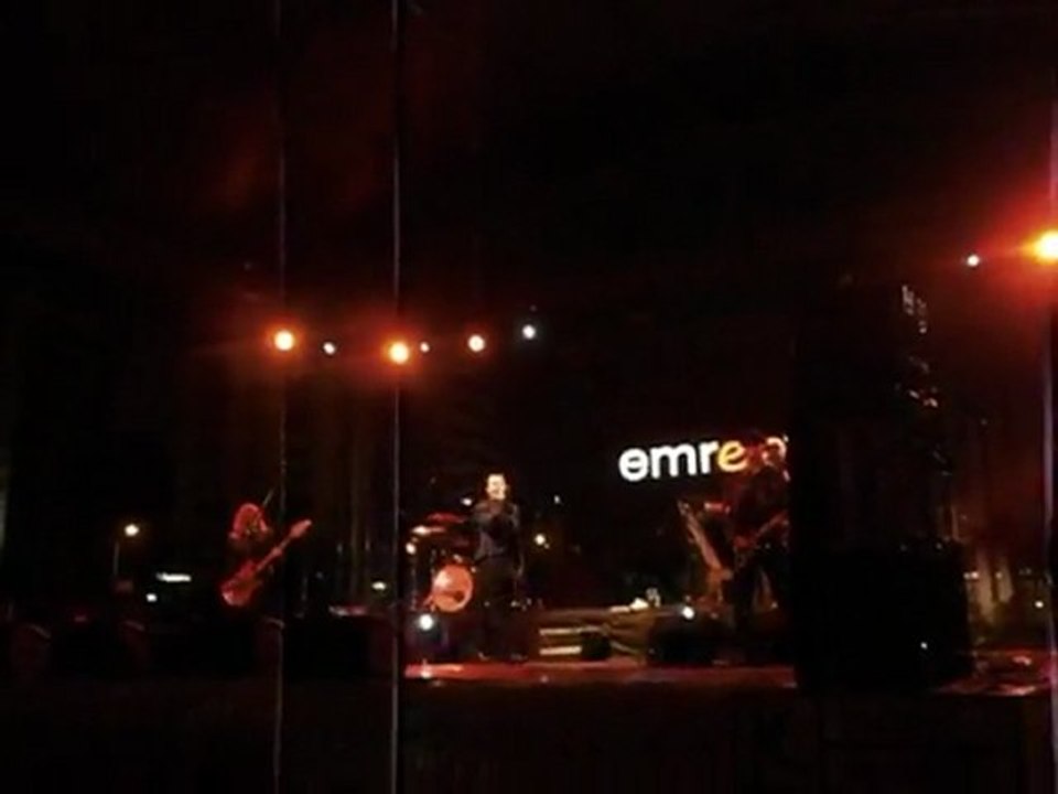 19 Mayıs 2012 - Emre Aydın Kadıköy Konseri / Kim Dokunduysa Sana