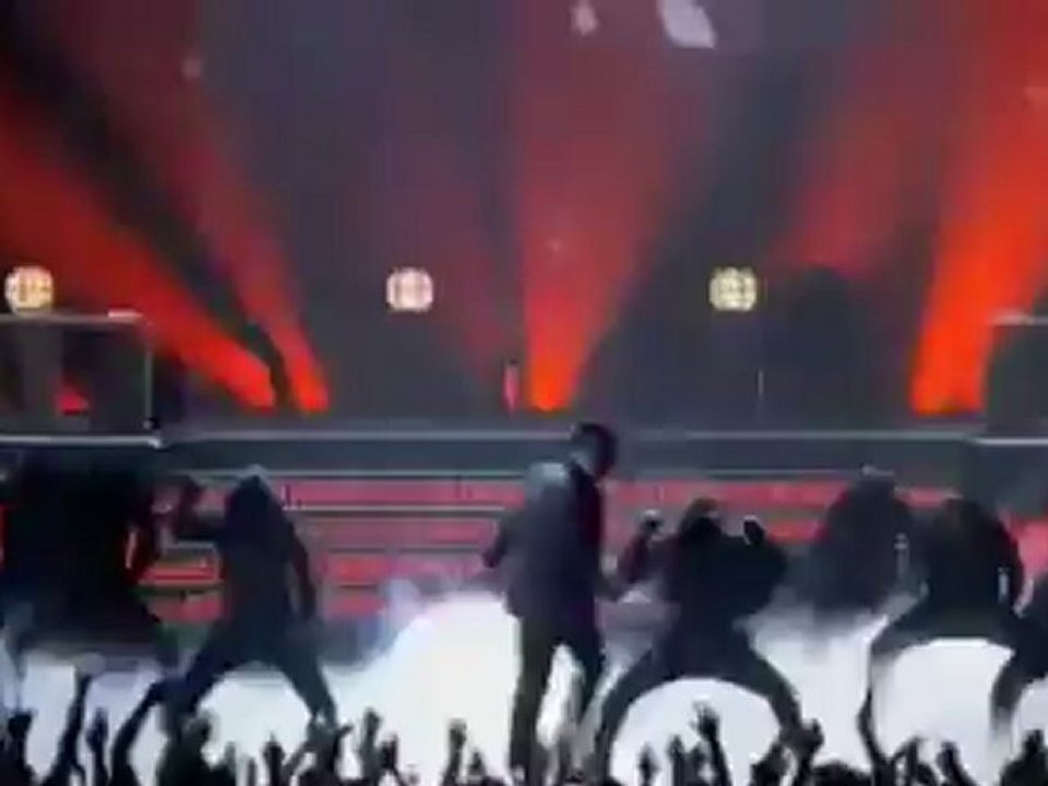 BBMA 2012 | Usher: Scream