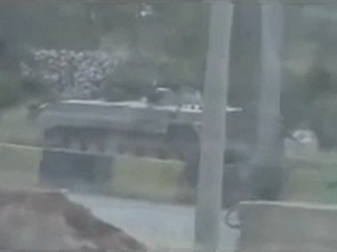 Syria فري برس ادلب اريحا تمركز الدبابات على طريق الاستراد 20 5 2012 Idlib