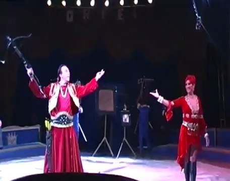 DUO VARANNE -crossbow stunt-presents Art agency Valentino