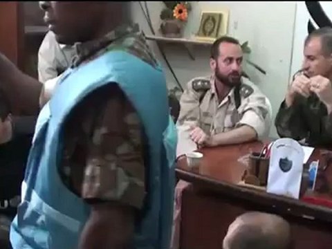 Syria فري برس حمص الرستن اطلاع المراقبين على حال الرستن20 5 2012 Homs