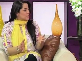 Azizi as Overseas Pakistani 17-05-2012