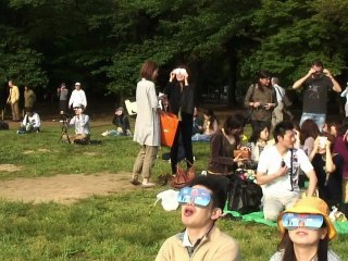 Eclipse 'ring of fire' wows Japanese sky-gazers