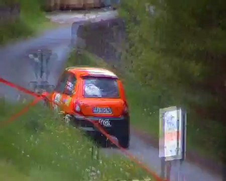 Rallye du Chambost-Longessaigne 2012 Passage de l'équipage Robert/Ploton