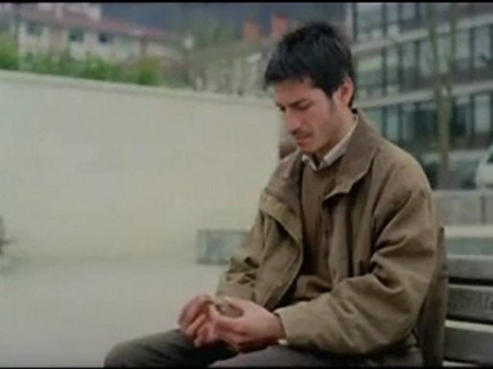 Azad Özdemir - gelmiş bahar geçmiş yazlar-hazırlayan Serbülent öztürk