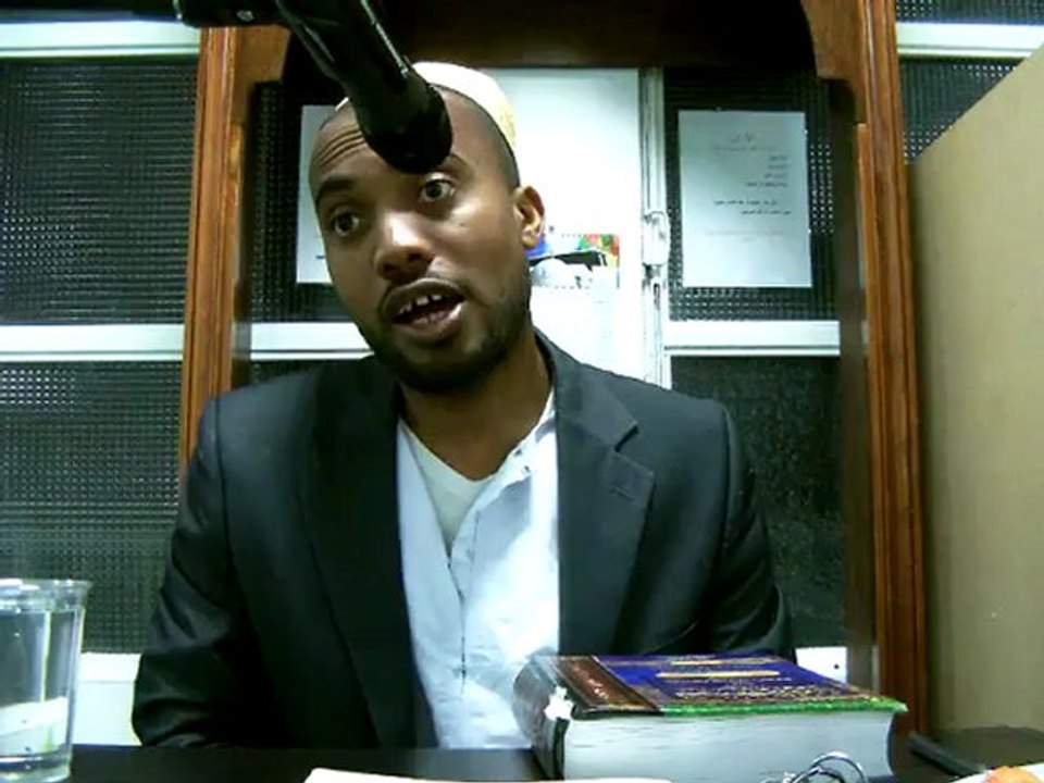 Mohamed Bajrafil - Pourquoi les musulmans prient en arabe ?