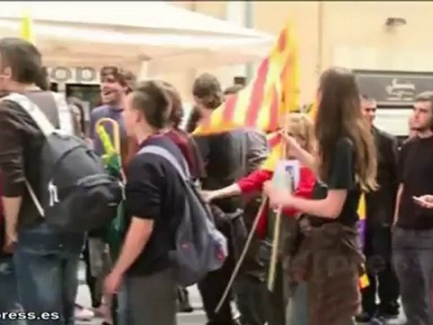 Los Príncipes son abucheados en Figueres