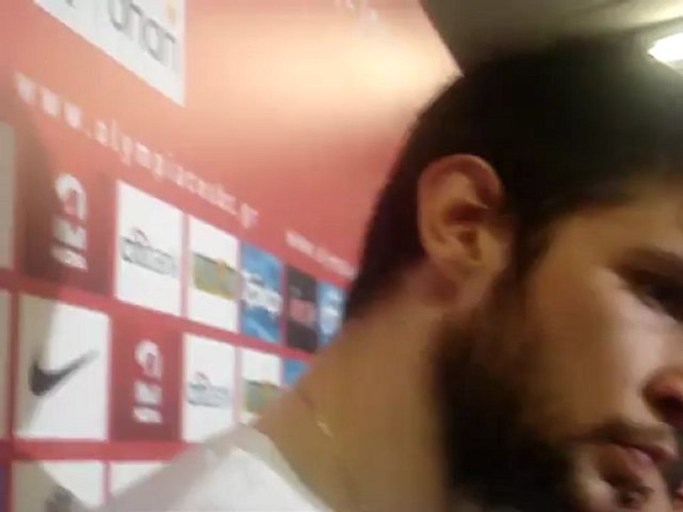 RedPlanet.gr - Ο "ΠΑΠ" για το 1-0 στο ΣΕΦ