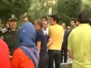 تشييع آية الله منتظري في قم وسط إجراءات أمنية مكثفة