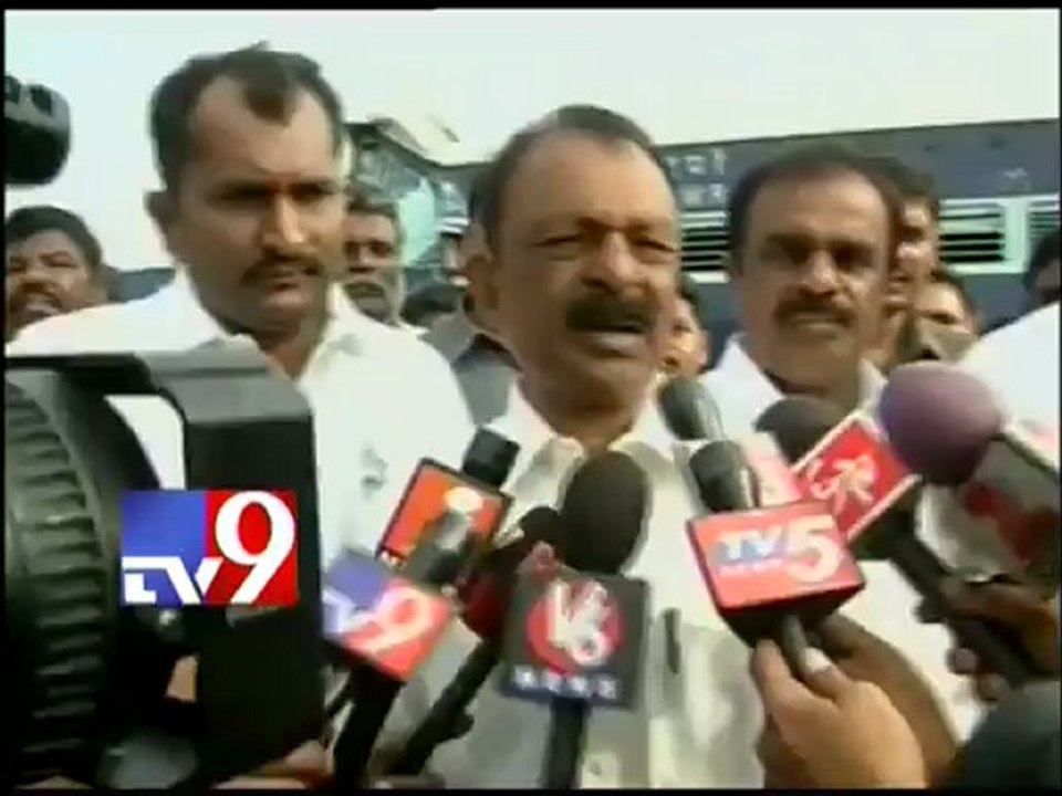 Chiru & Raghuveera Reddy inspect  train accident