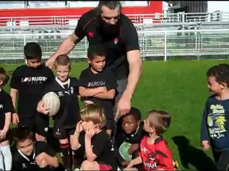 Chabal en visite à l’école de Rugby!