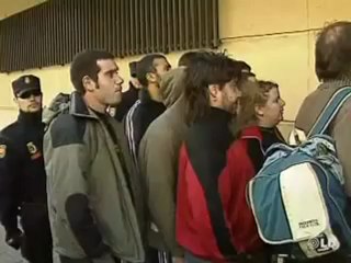 Absolución de todos los imputados por quemar fotos del Rey