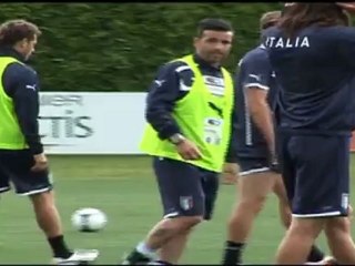 Italia, doppiette per Balotelli e Cassano