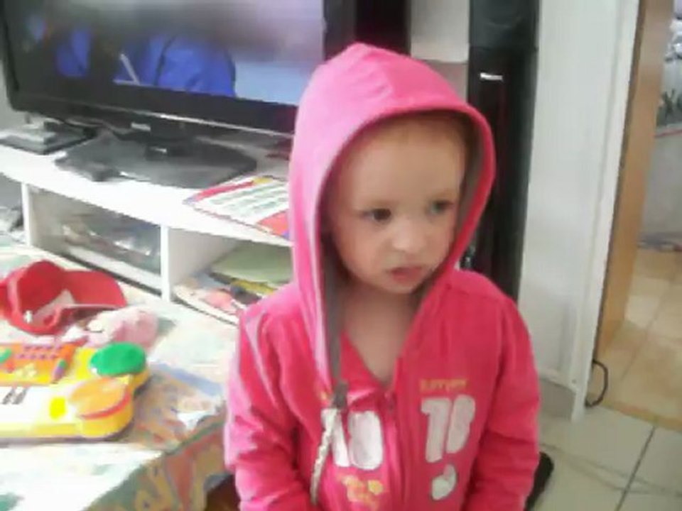 flo et liline ki danse