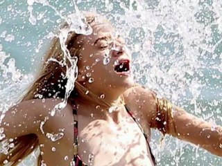 Download Video: Bikini-Clad Ashley Olsen Makes a Splash in Hawaii