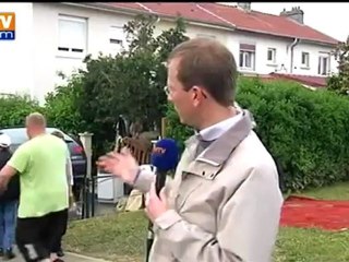 Inondations : Valls rend visite aux sinistrés à Nancy