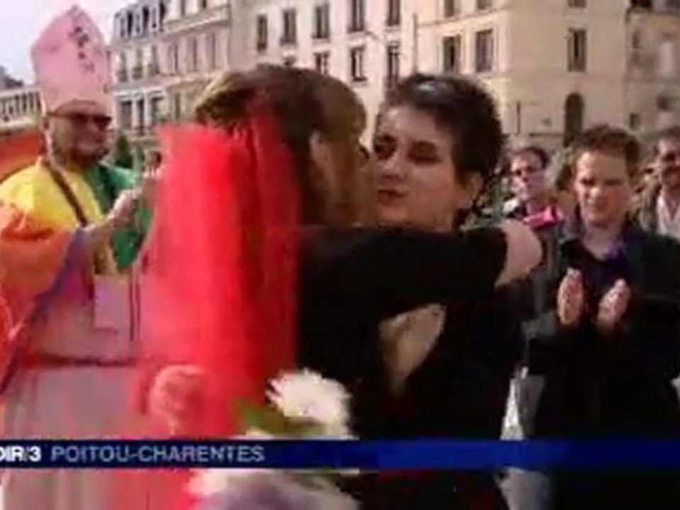 Mariage Militant à Poitiers avec l'association En Tous Genres le 17 mai 2012