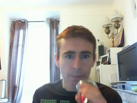 Wiwi égratigne Madame la girafe de Jeanne Marie Sens