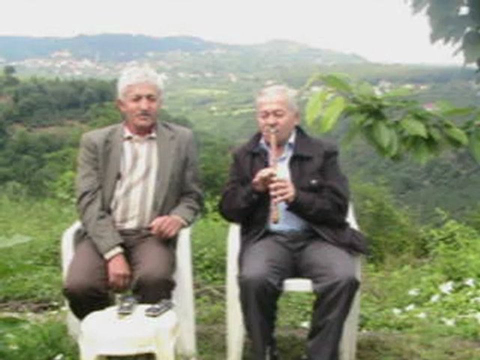 KAVAL ÇALAN MEHMET AKKURT