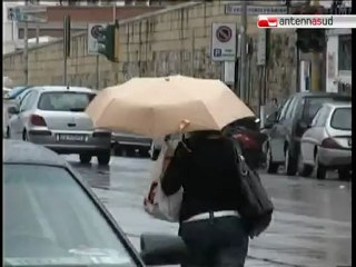 TG 17.05.12 Vento e neve su Puglia e Basilicata