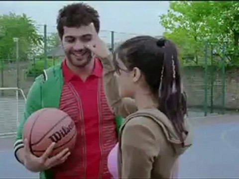 Kalla Paarvai HD...PAKEE Creation