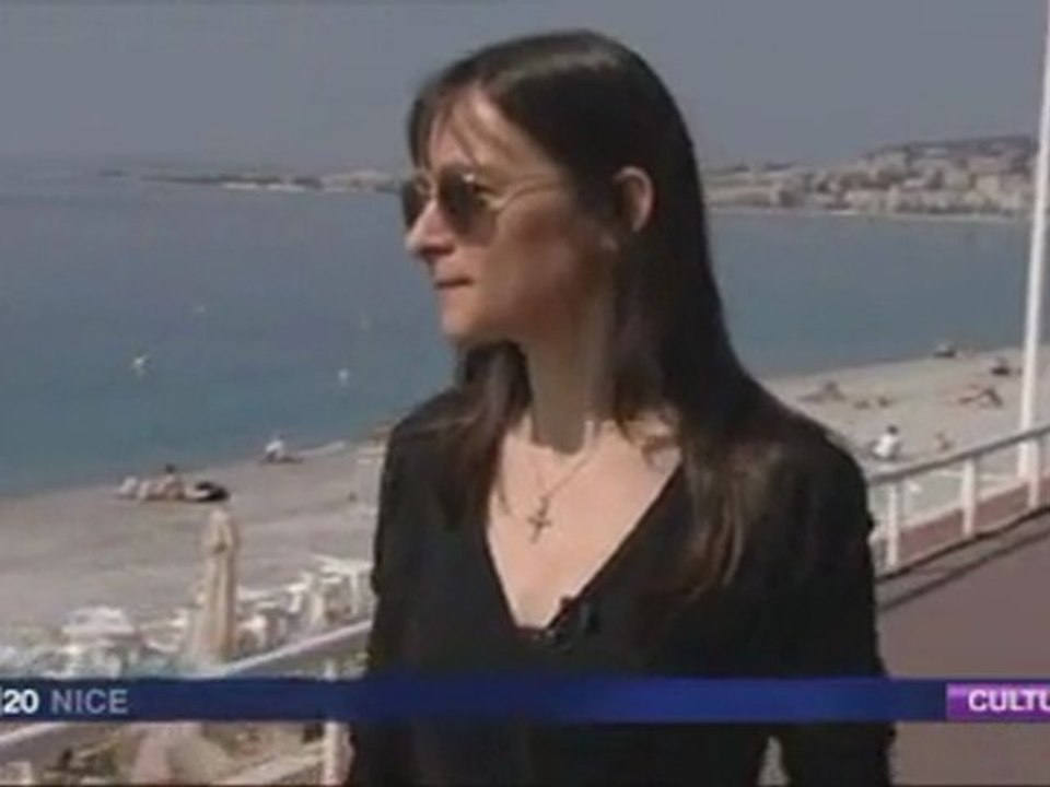 Carine Marret France3 27 avril 2010 "Promenades littéraires sur la Côte d'Azur"