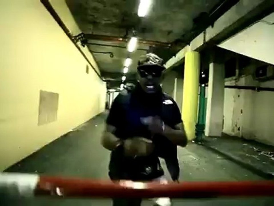 X-MAN - Bécane sans freins ( STREET CLIP DANCEHALL )