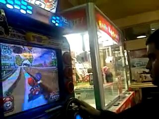 berserk1981 gioca a mario kart 2 arcade Tokyo club sega