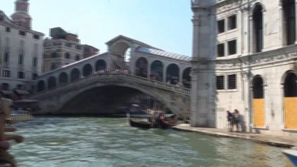 Venise  la Flamboyante - promenade par les canaux