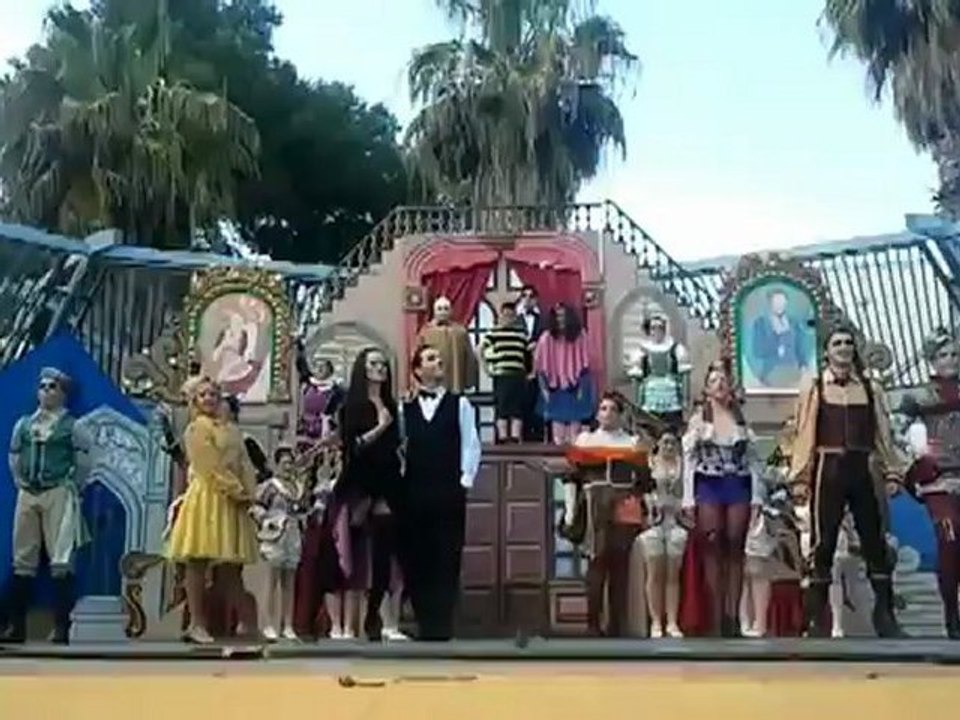 La familia Addams , falla lepanto de Benetússer