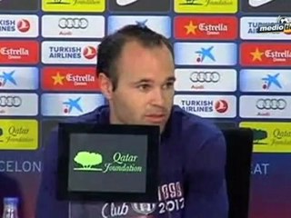 INIESTA REACCIONES DAVID VILLA.mov