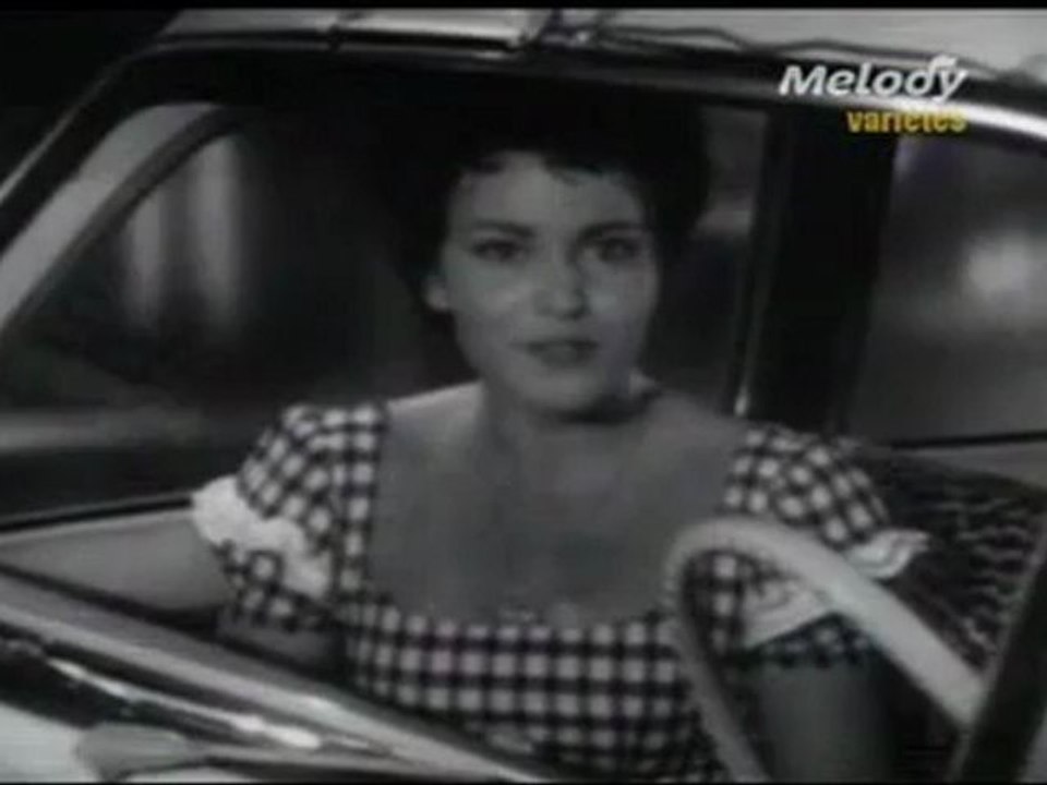 --chanteuse MAITENA (1961-n&b)-- ""dans les taxis de Paris ""