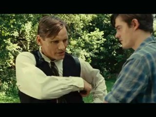 Kristen Stewart fala sobre nudez