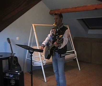 Reprise guitare, voix like a hobo Charlie Winston